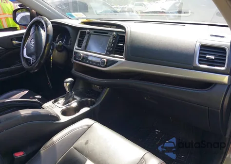 2019 Toyota Highlander Xle from USA, damaged, VIN 5TDJZRFH2KS609487